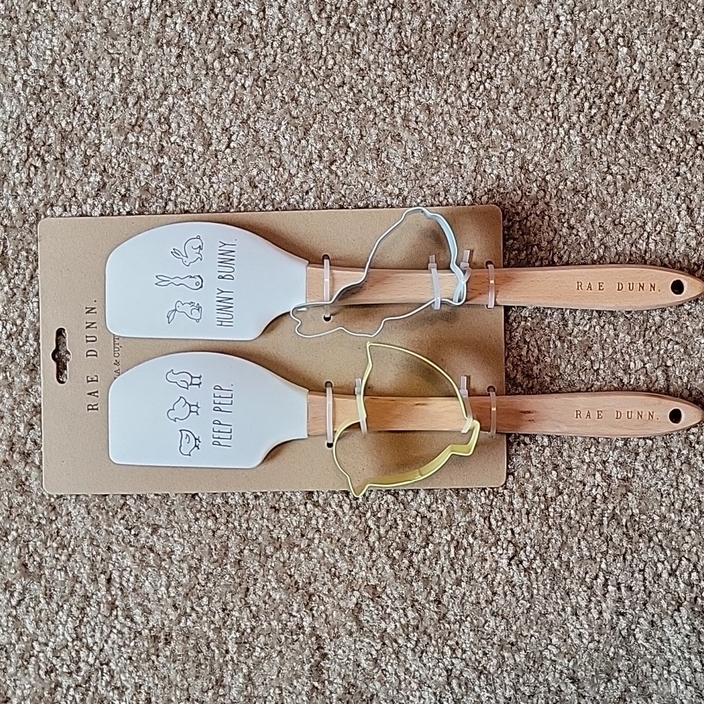 Rae Dunn Easter Baking Set
